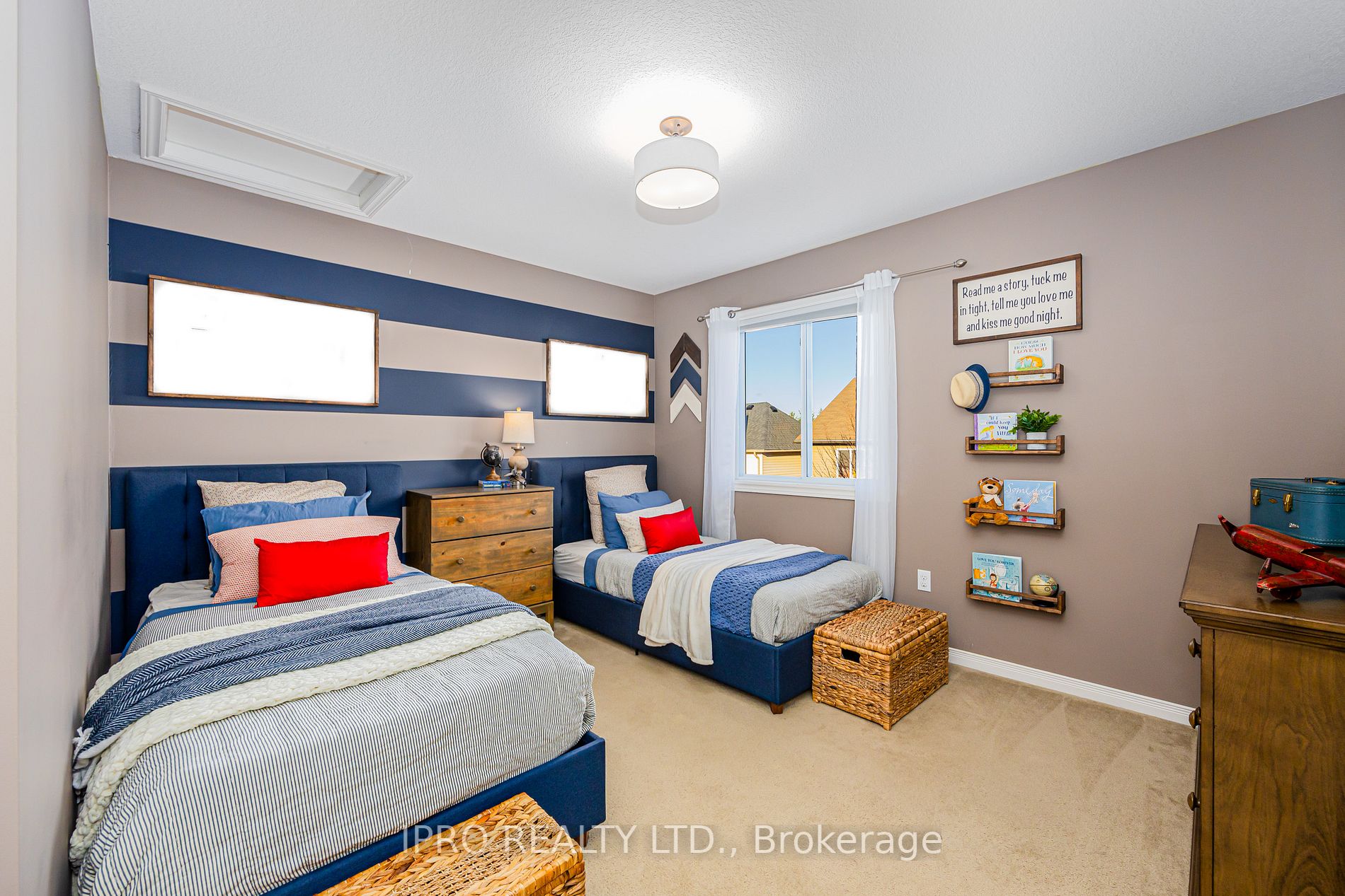7 Aiken Cres