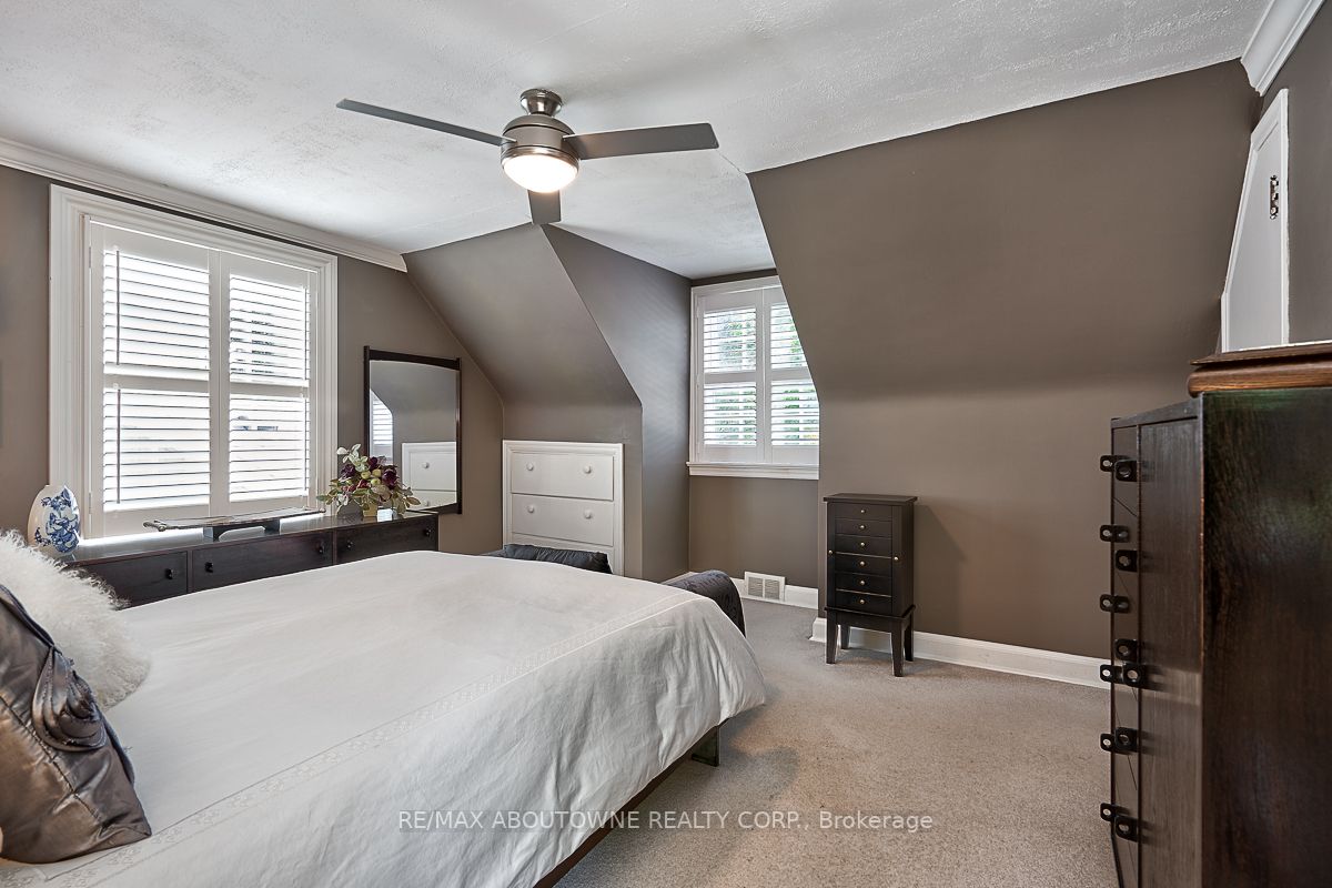 234 River Side Dr