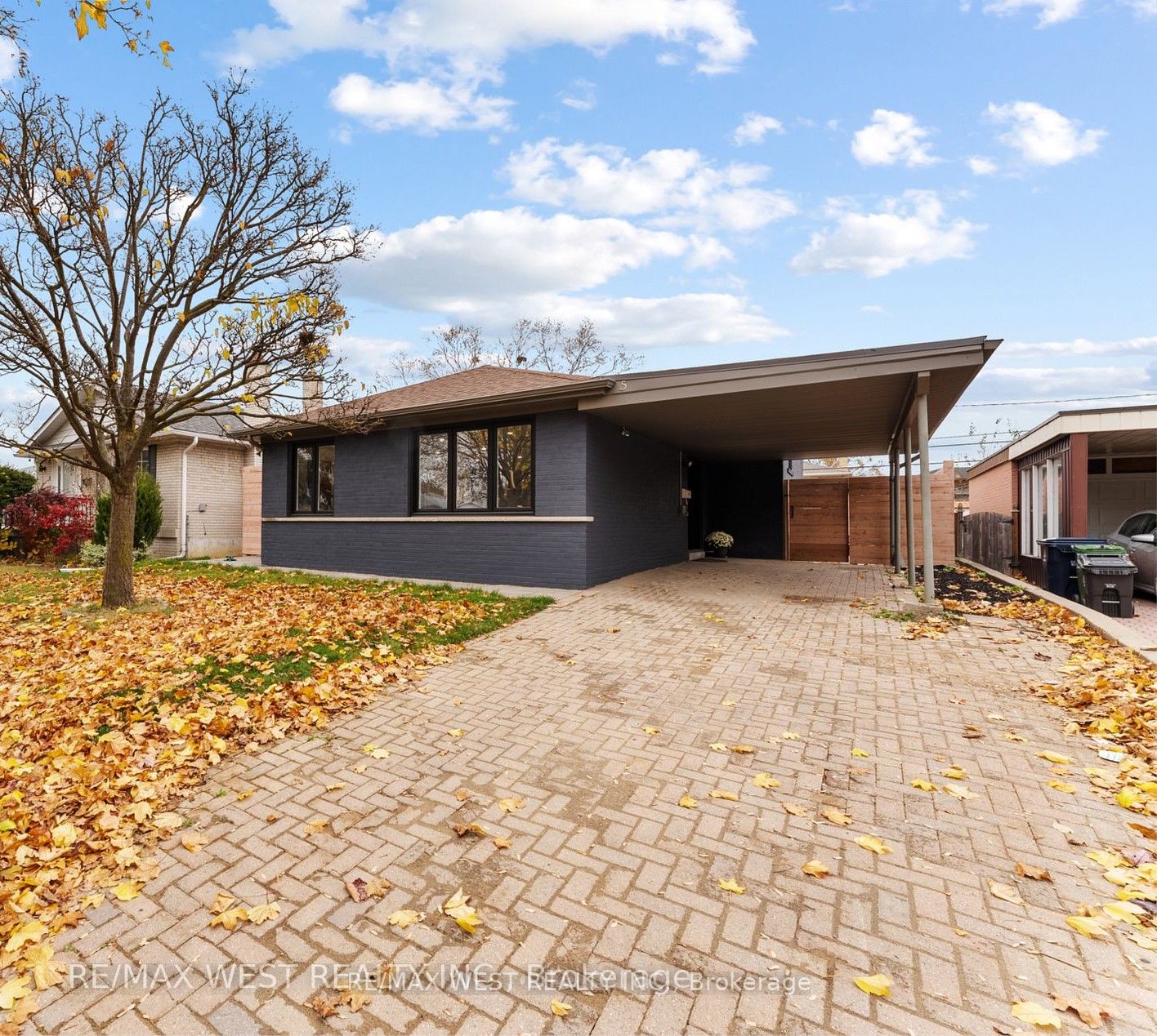 5 Buckley Cres