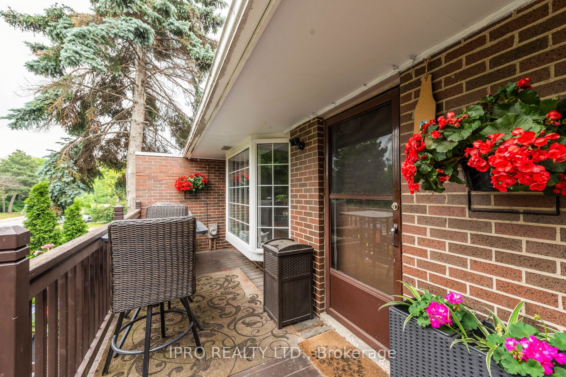 2080 Millway Gate
