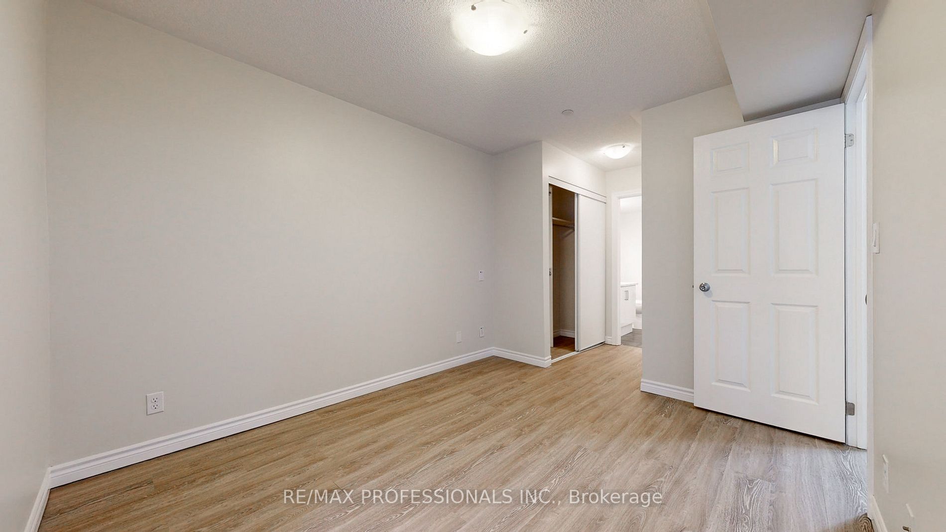 20 Carnation Avenue, #48