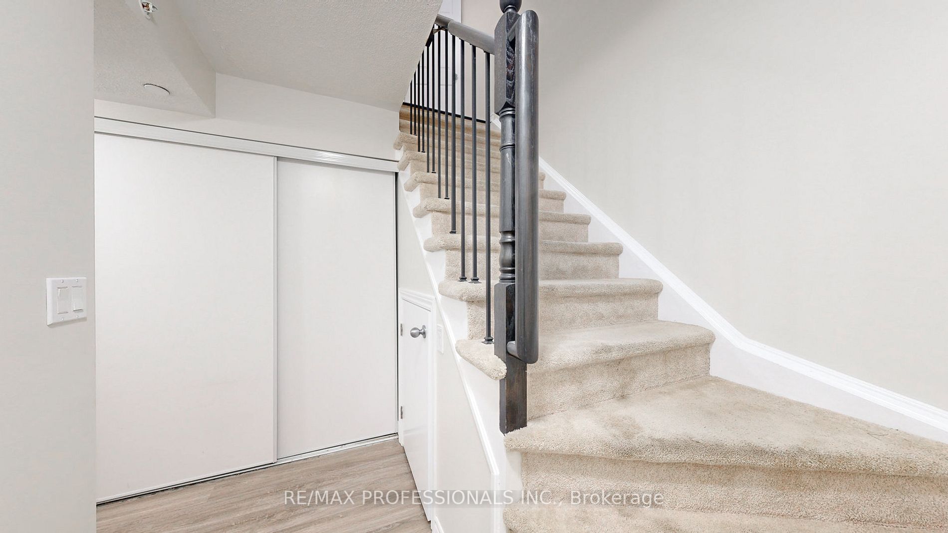 20 Carnation Avenue, #48