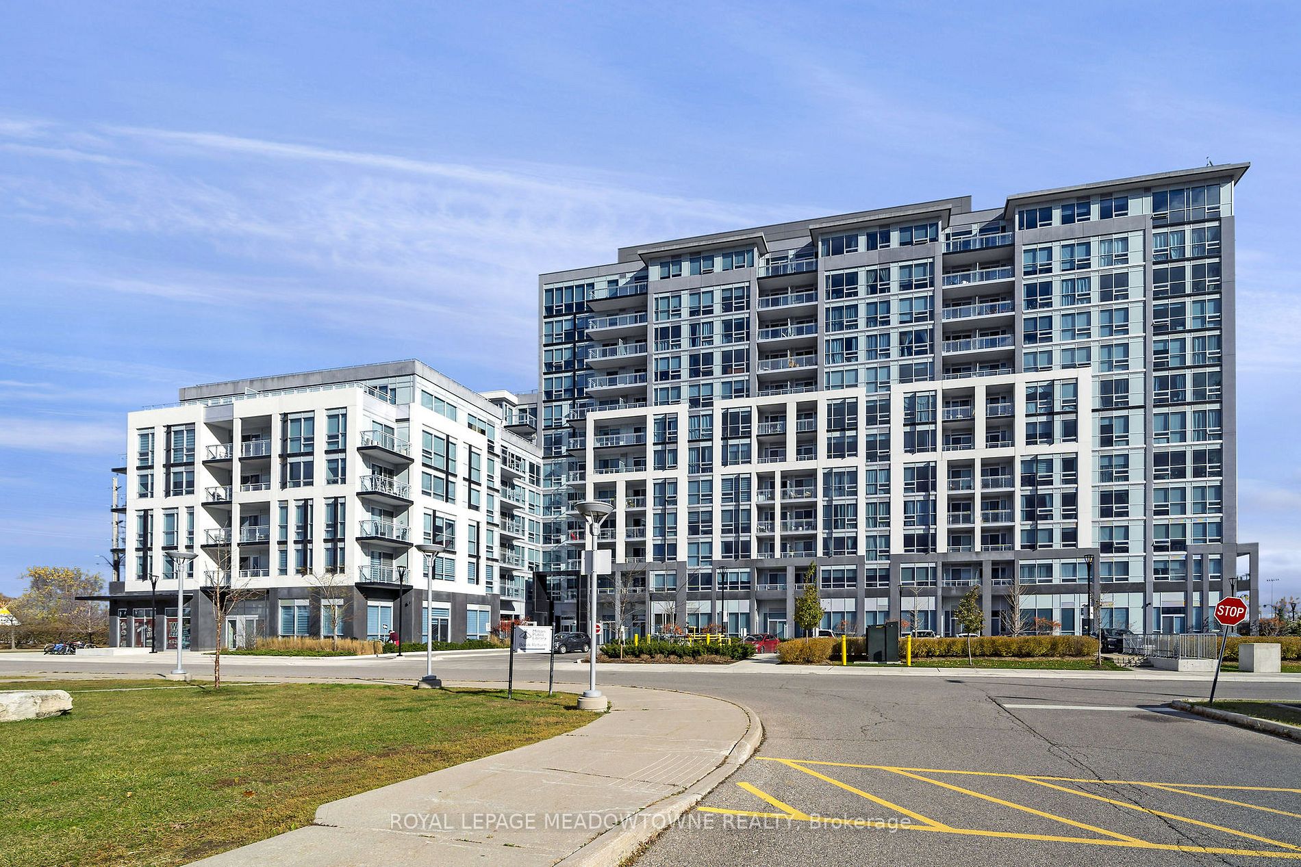 1050 Main St E, #315