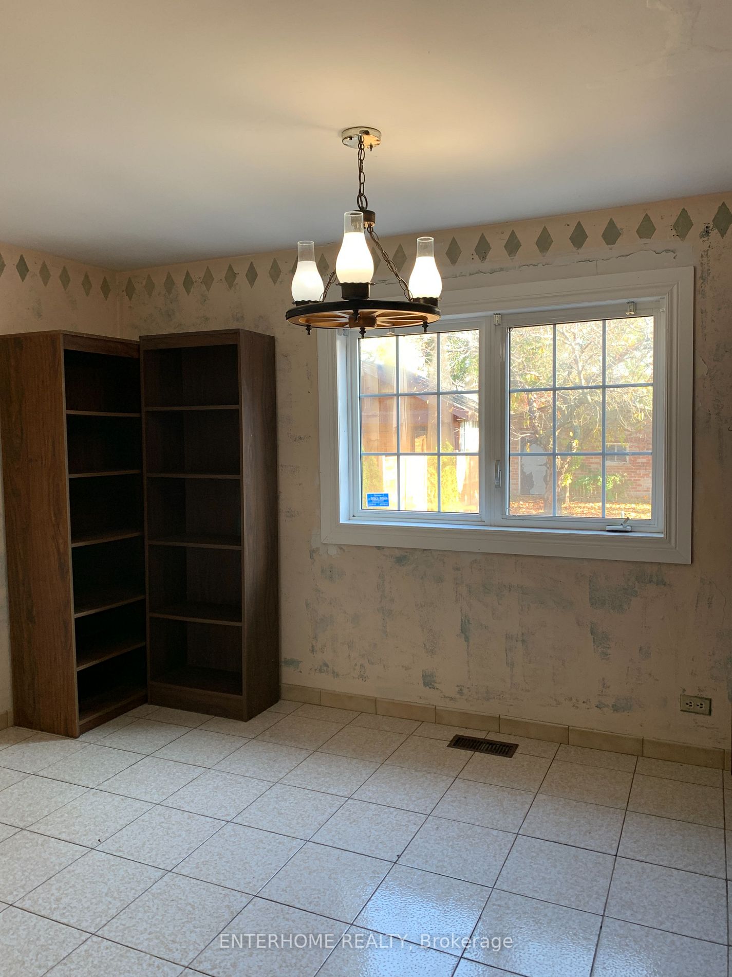 33 Kirknewton Rd