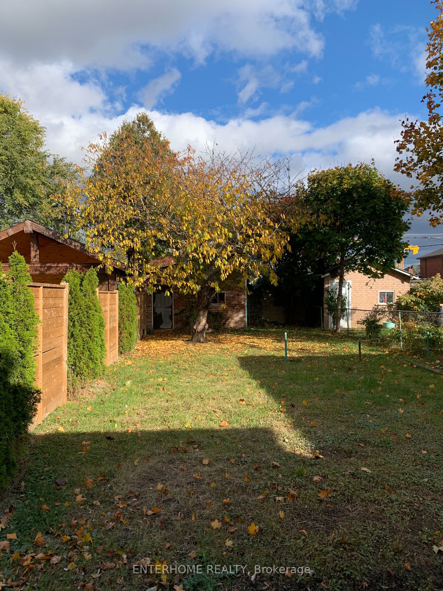 33 Kirknewton Rd