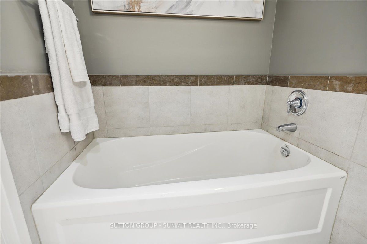 1055 Southdown Rd, #703