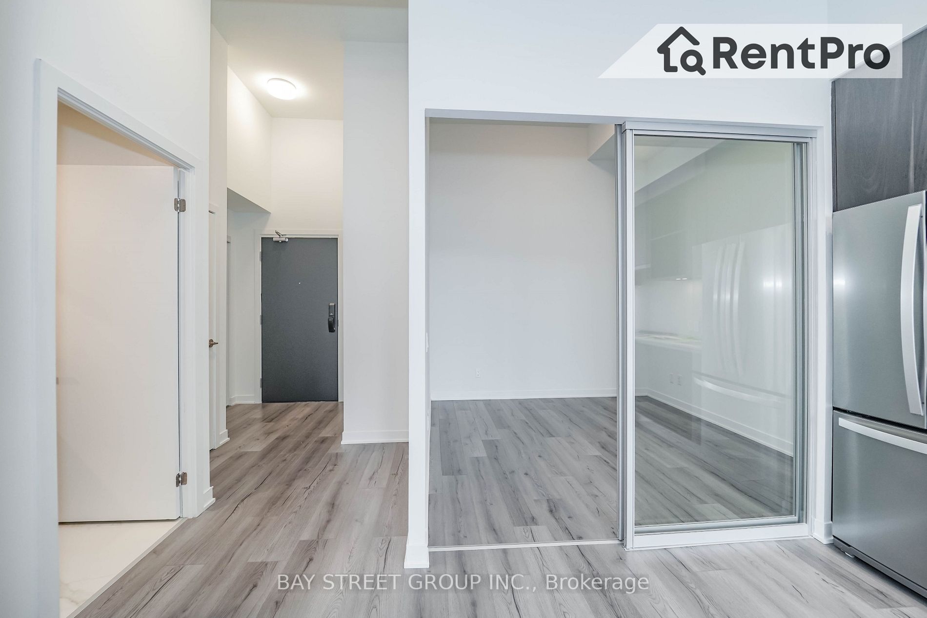407 Dundas St W, #120
