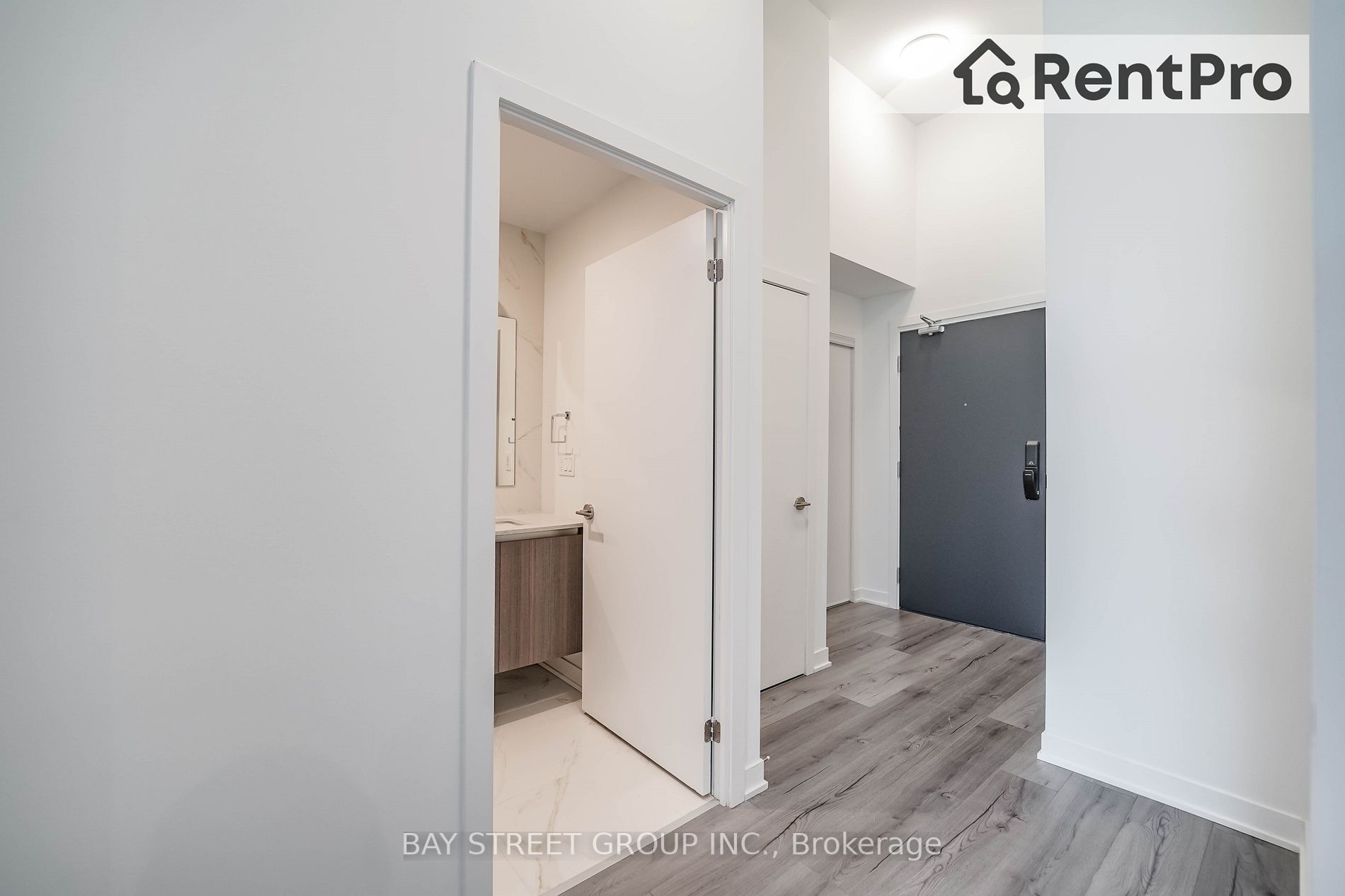 407 Dundas St W, #120