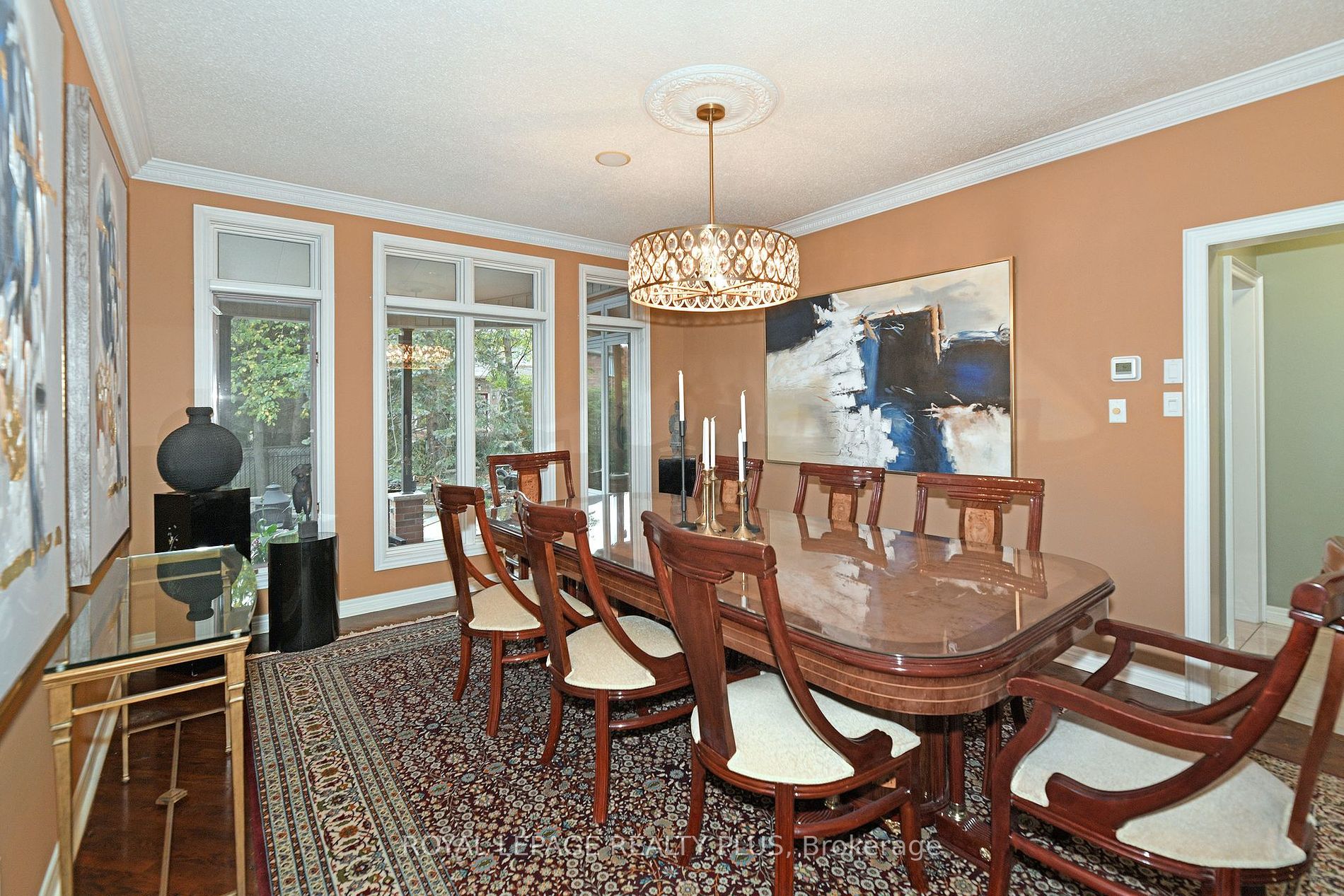 1076 Skyvalley Cres