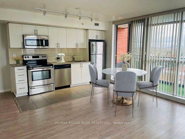 800 Lawrence Ave W, #1223