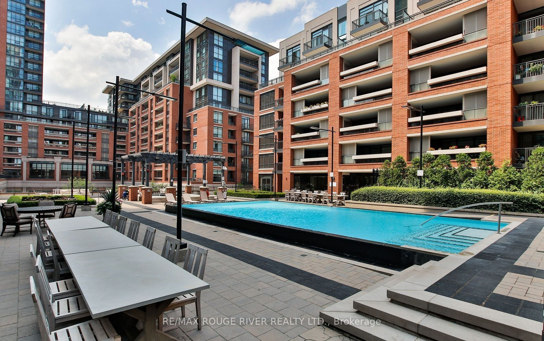 800 Lawrence Ave W, #1223
