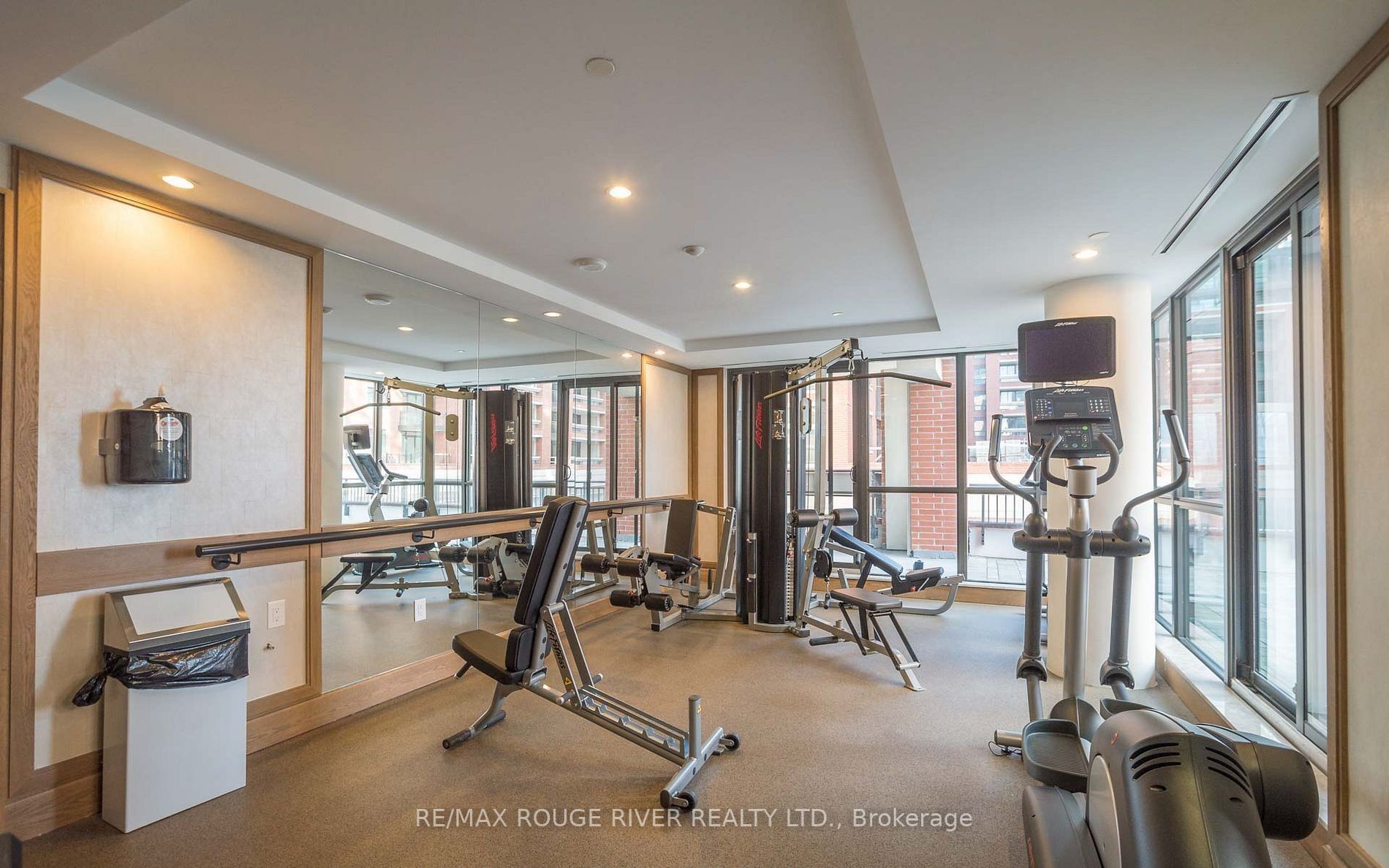 800 Lawrence Ave W, #1223