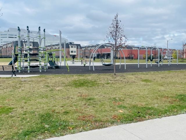 800 Lawrence Ave W, #1223