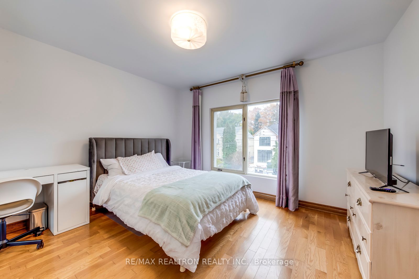 44 Oakfield Dr