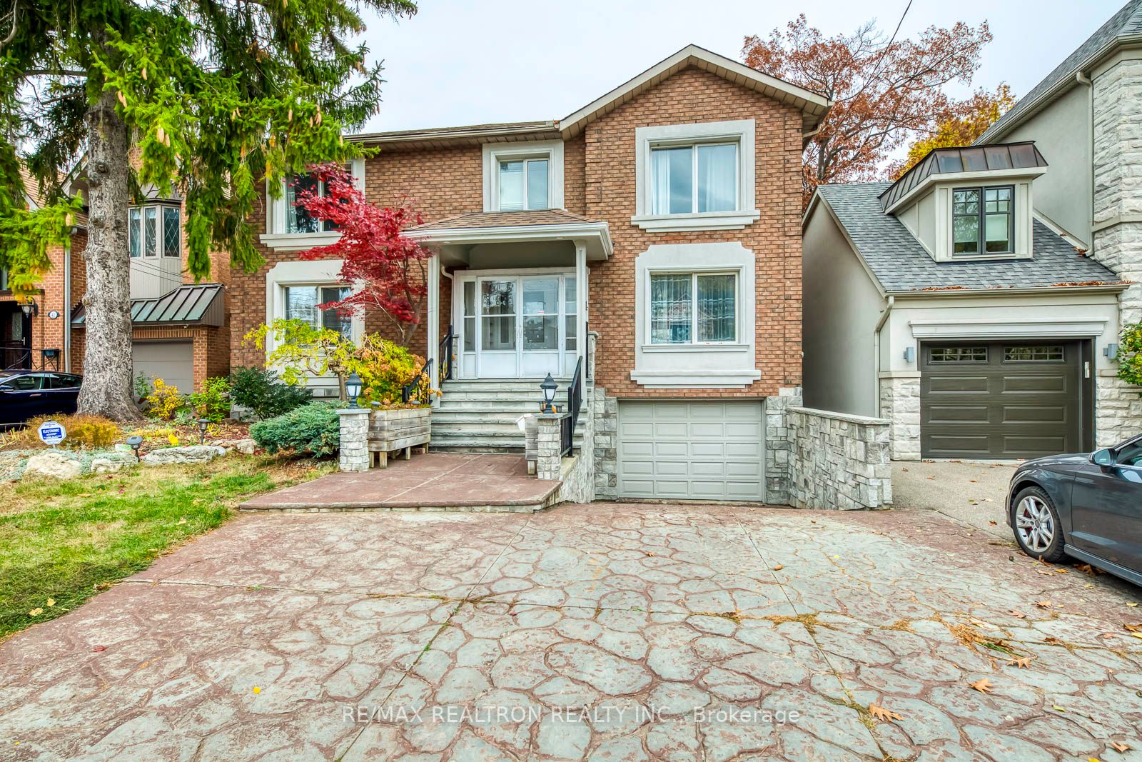 44 Oakfield Dr