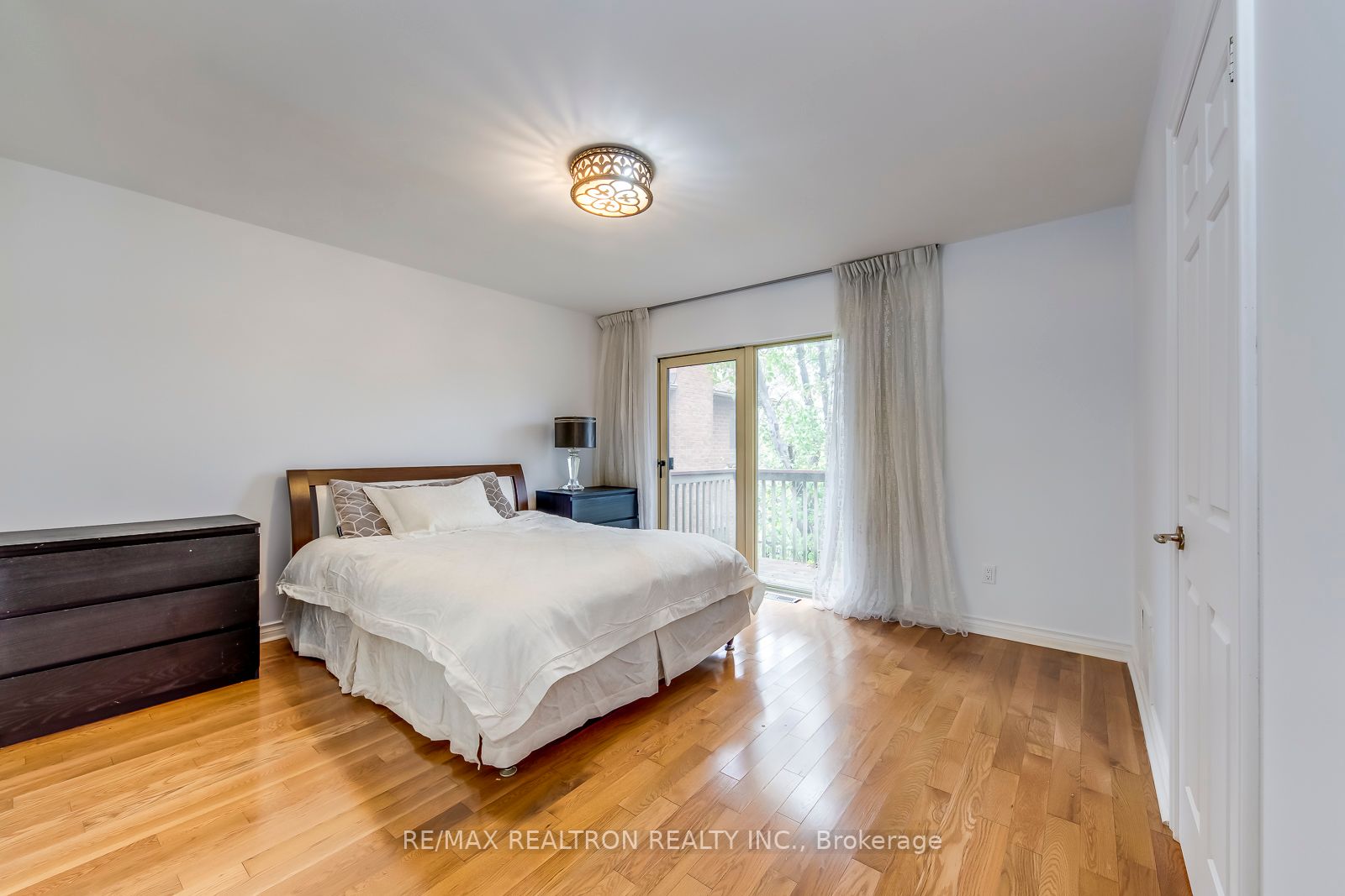 44 Oakfield Dr