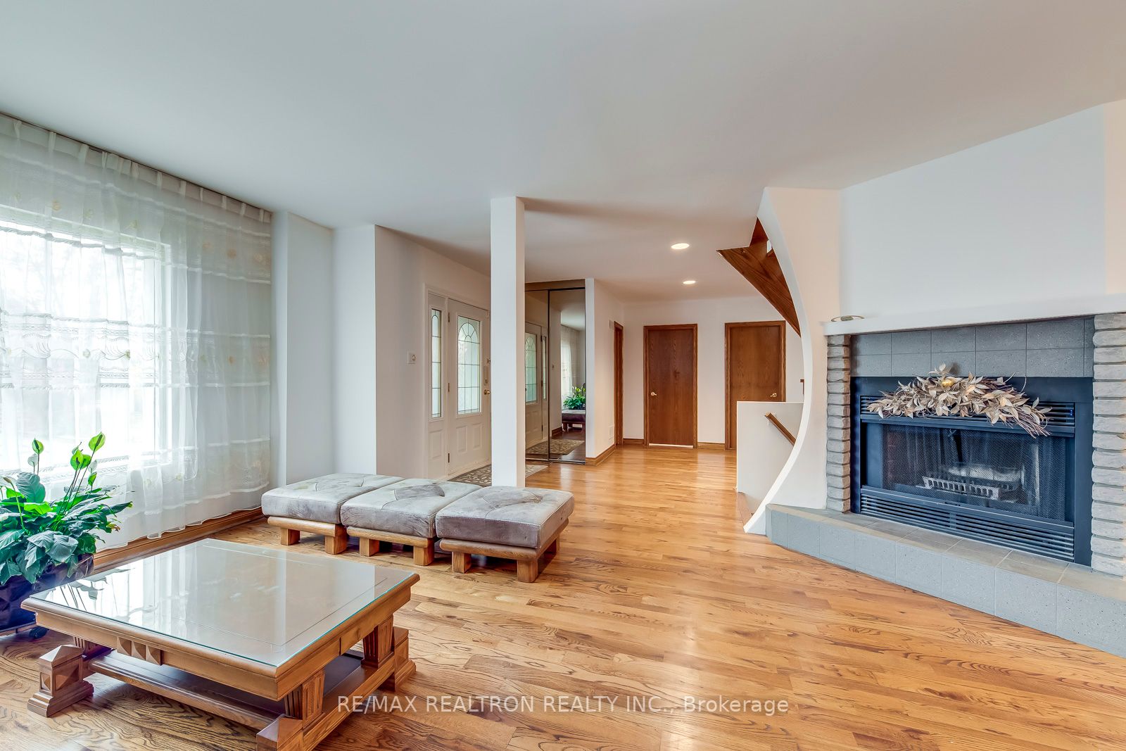 44 Oakfield Dr
