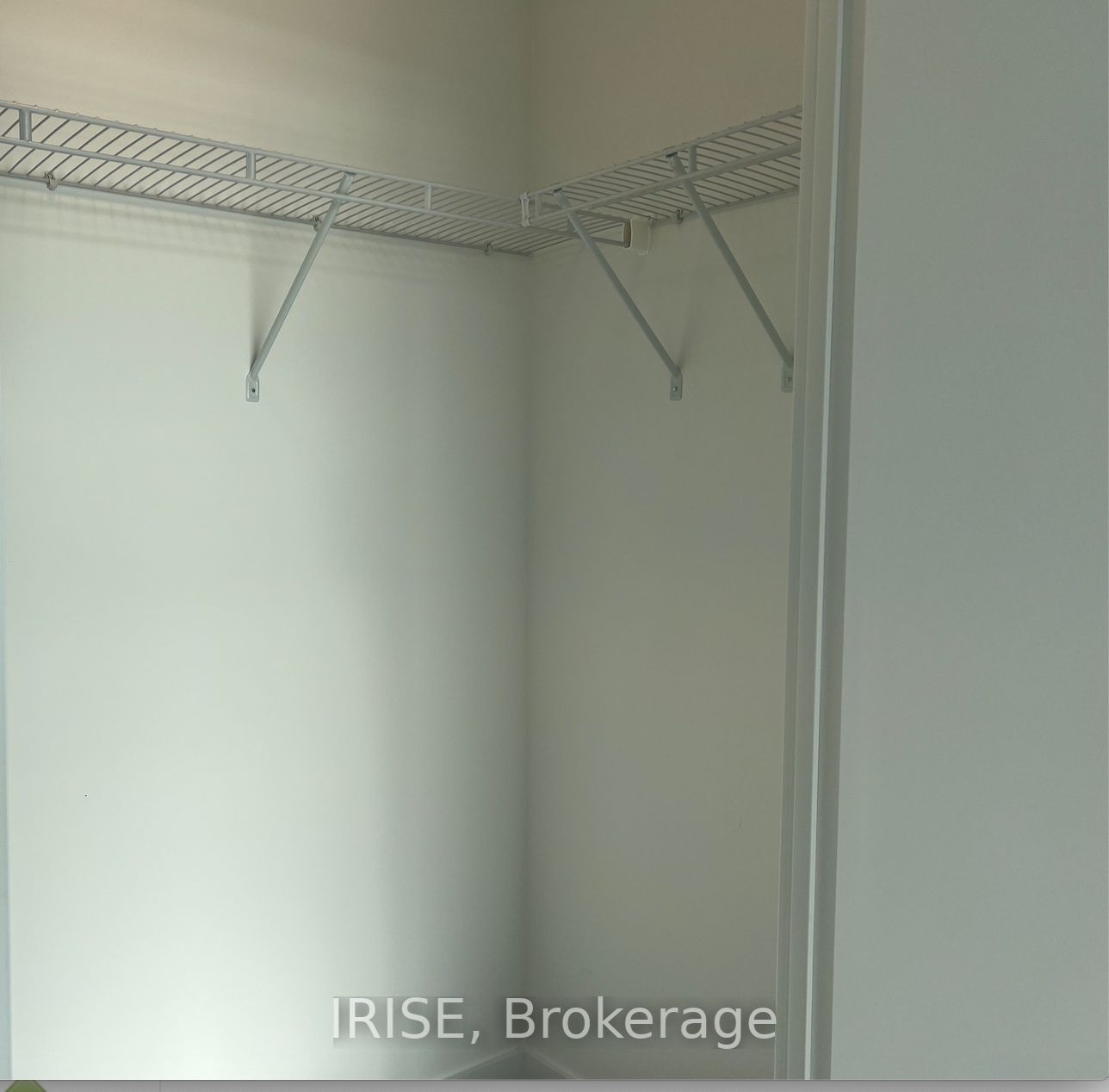 251 Manitoba St, #1805