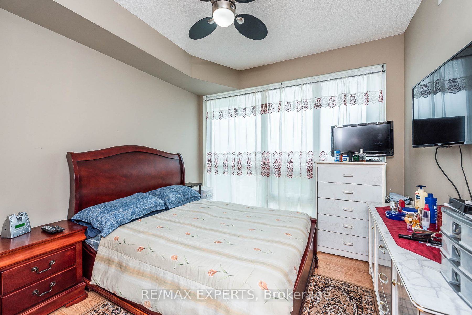 100 John St, #1306