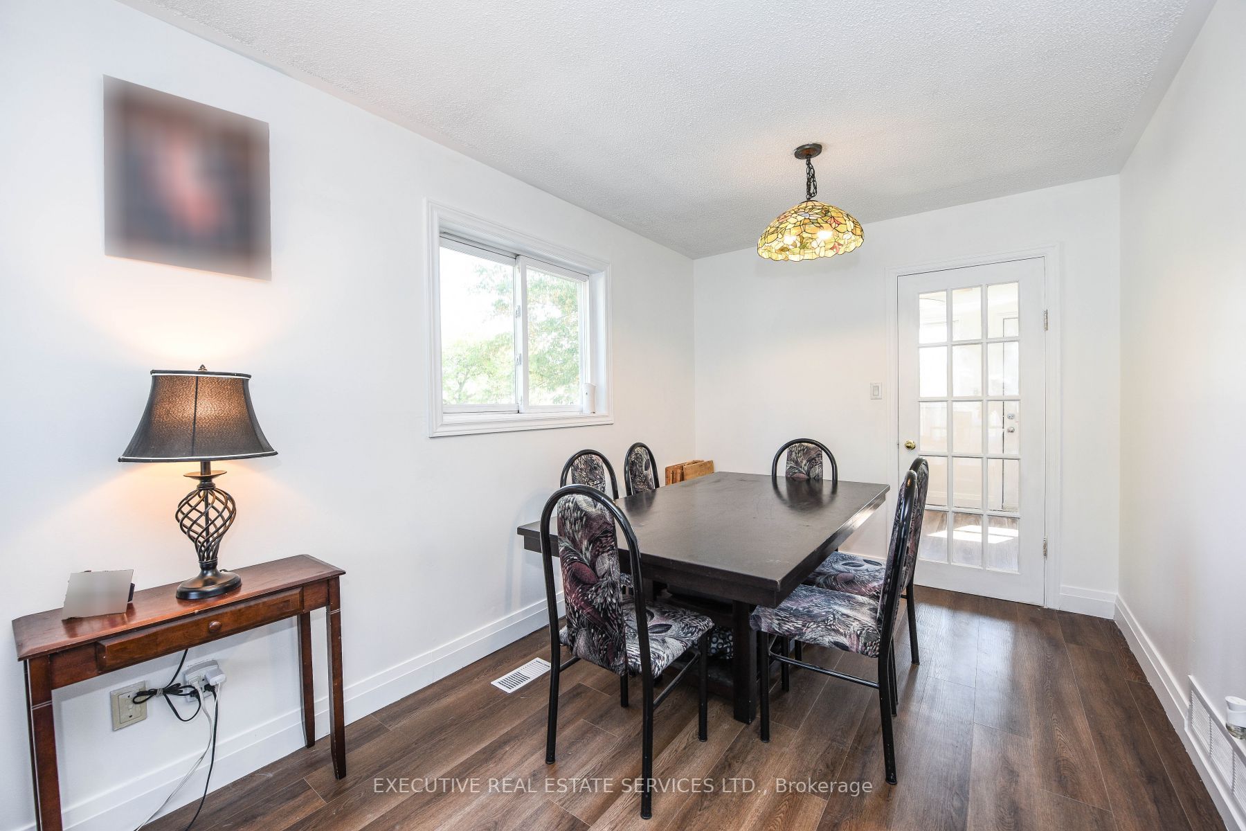 3380 Oakglade Cres