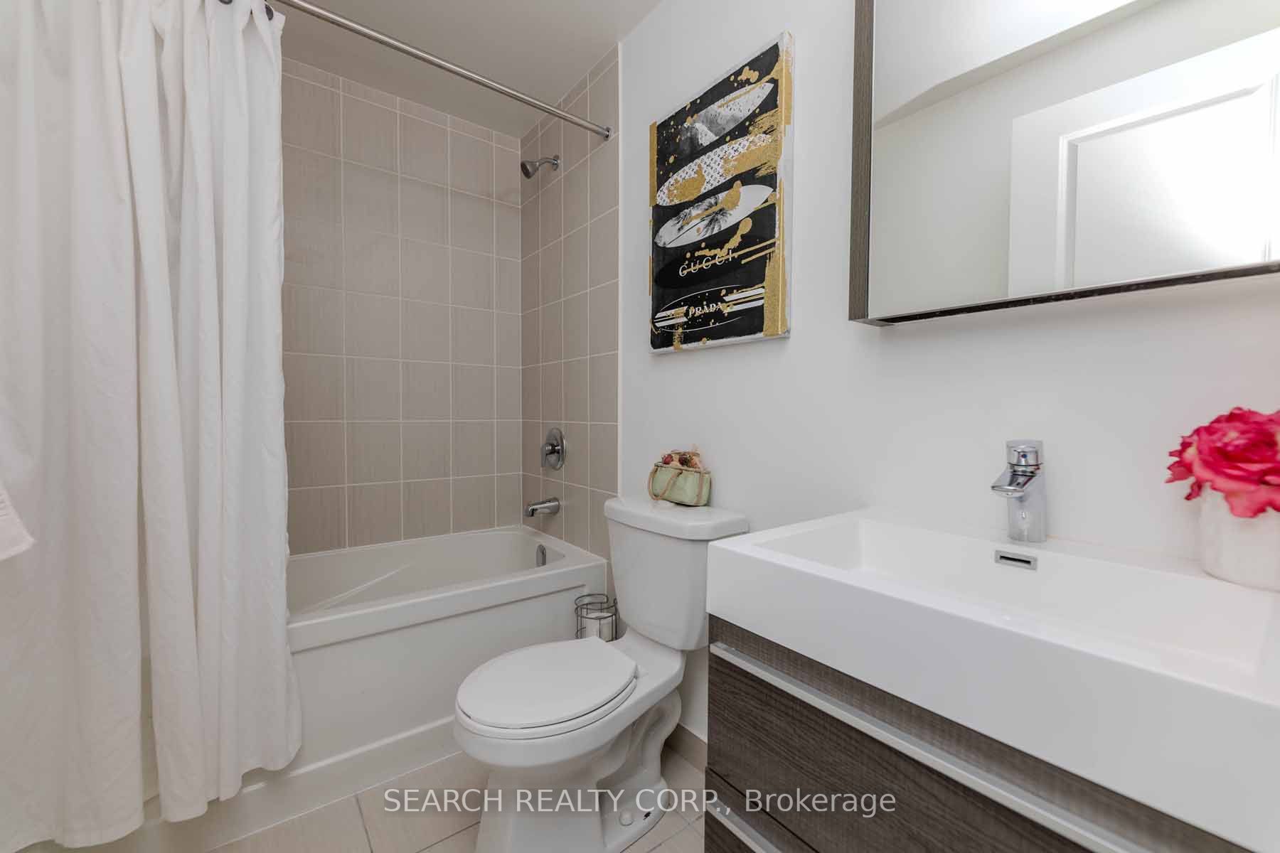 15 Zorra Street, #809