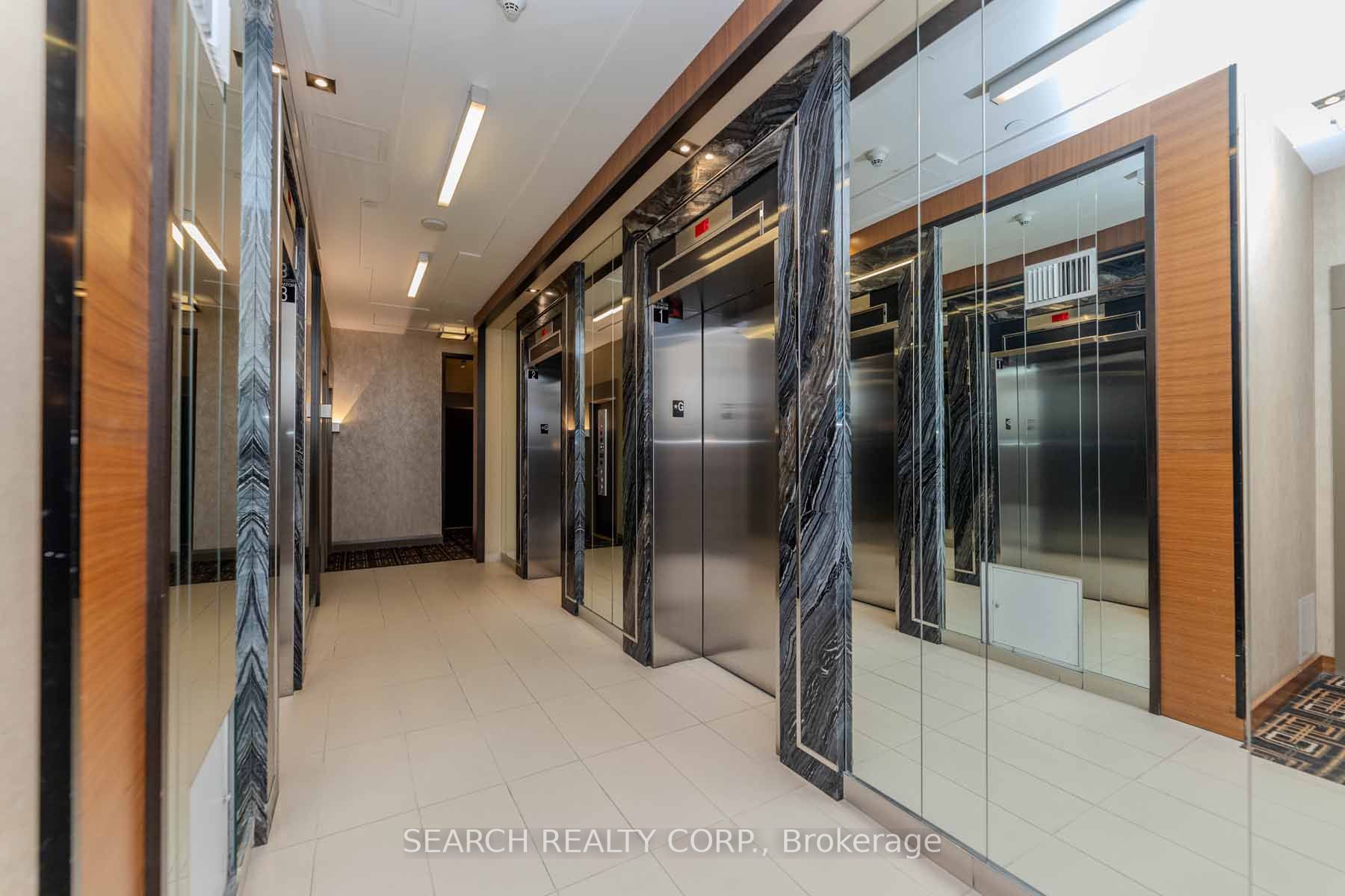 15 Zorra Street, #809