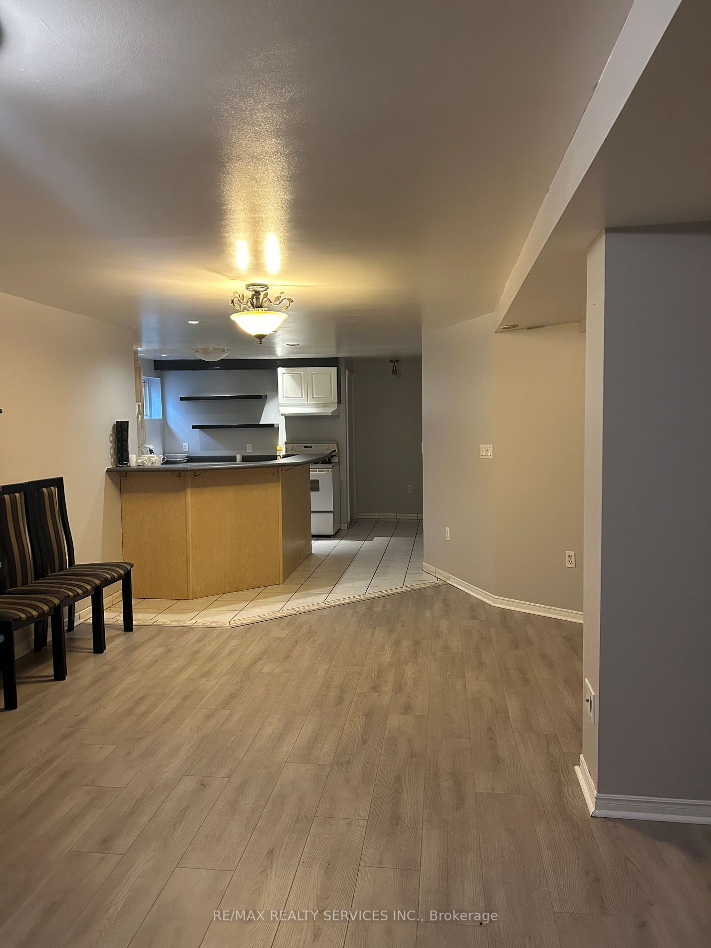 3 Brookdale Cres