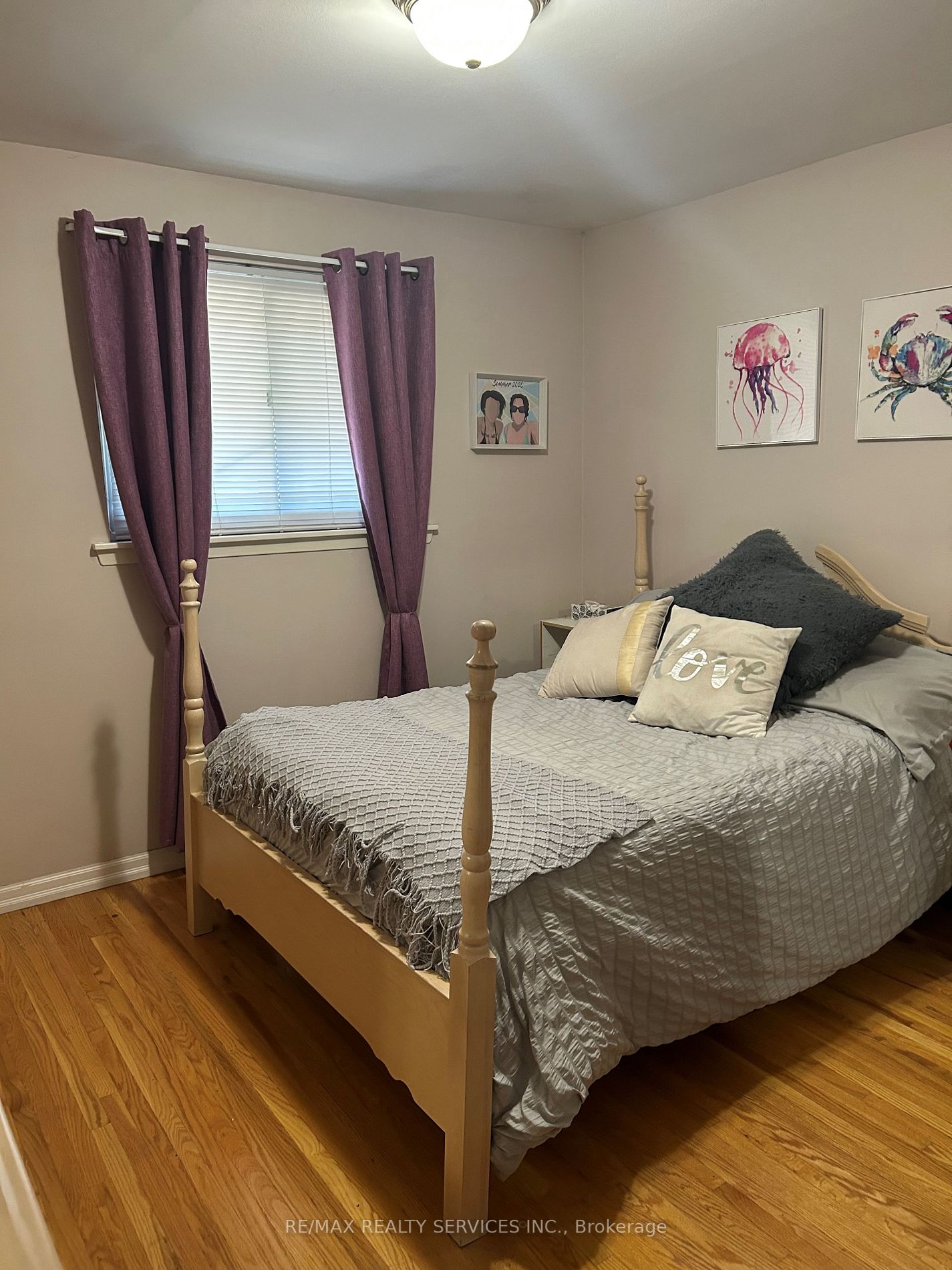 3 Brookdale Cres