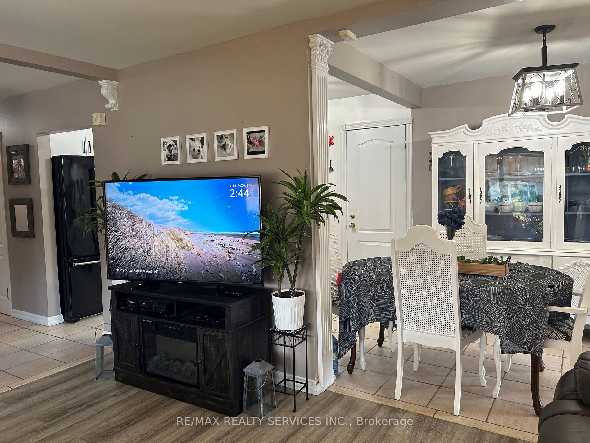 3 Brookdale Cres