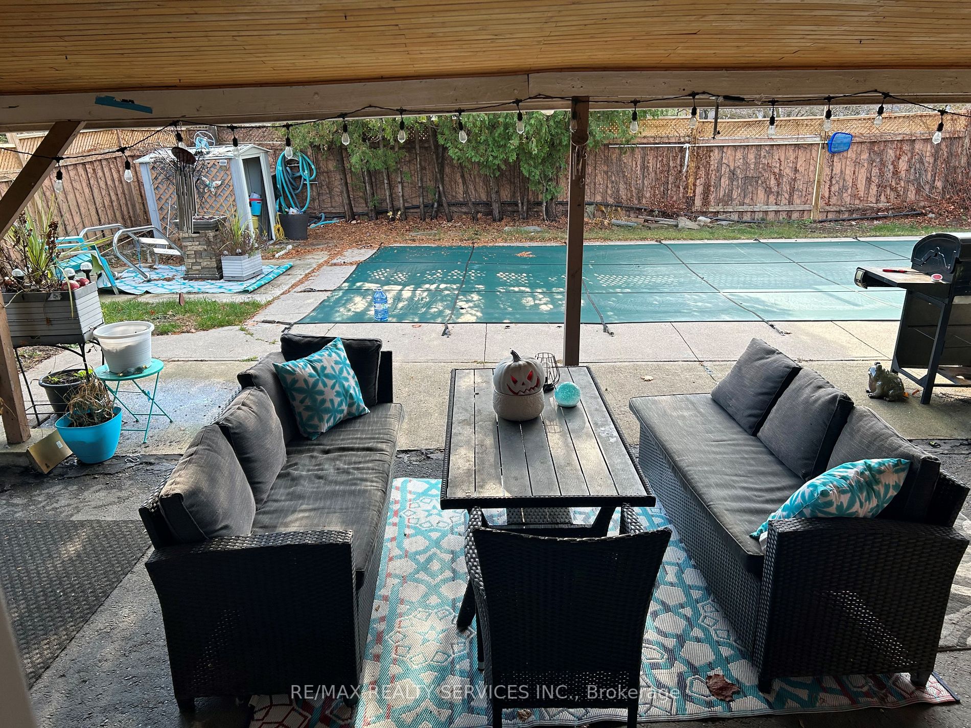 3 Brookdale Cres