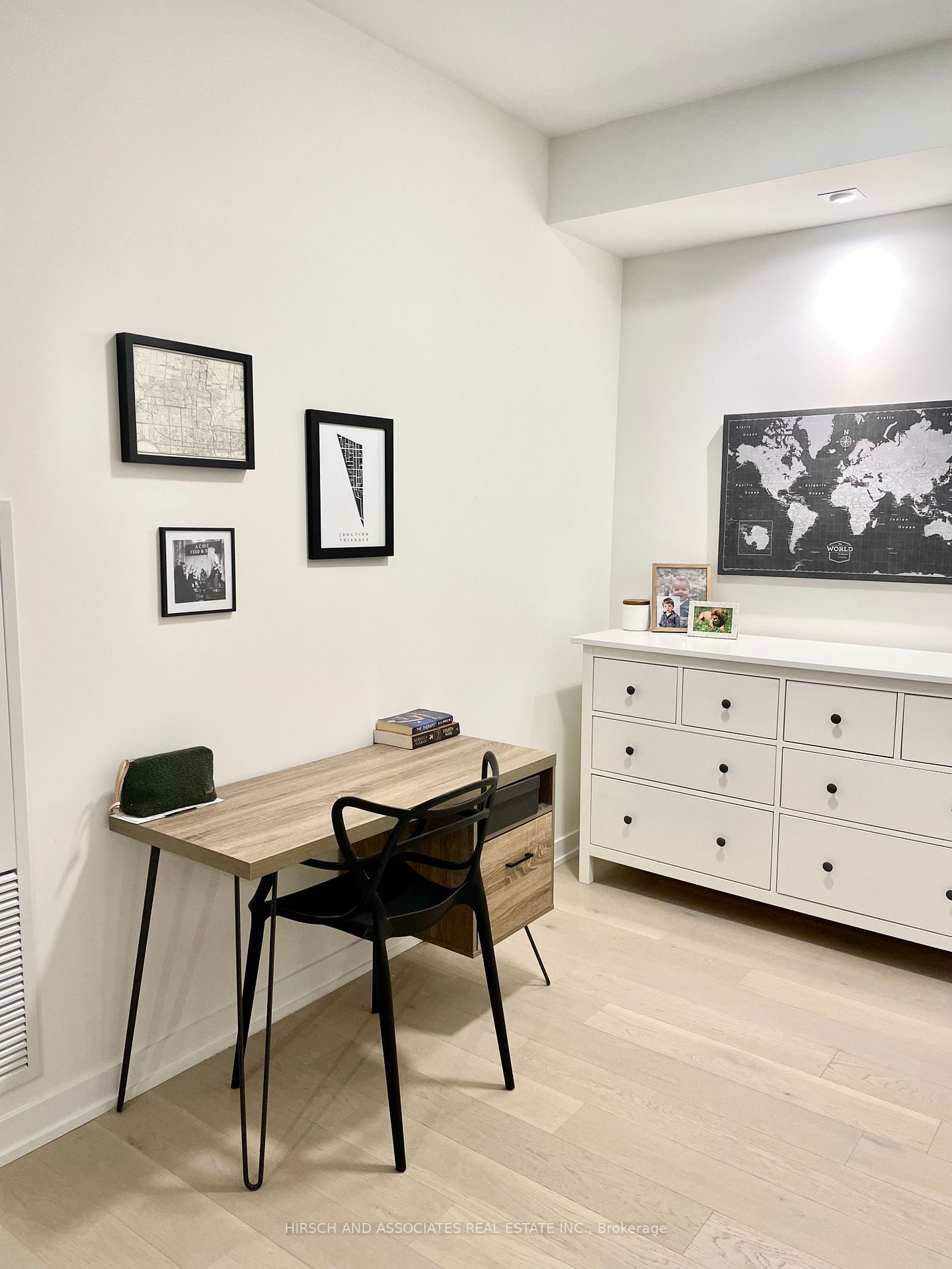430 Roncesvalles Ave, #202