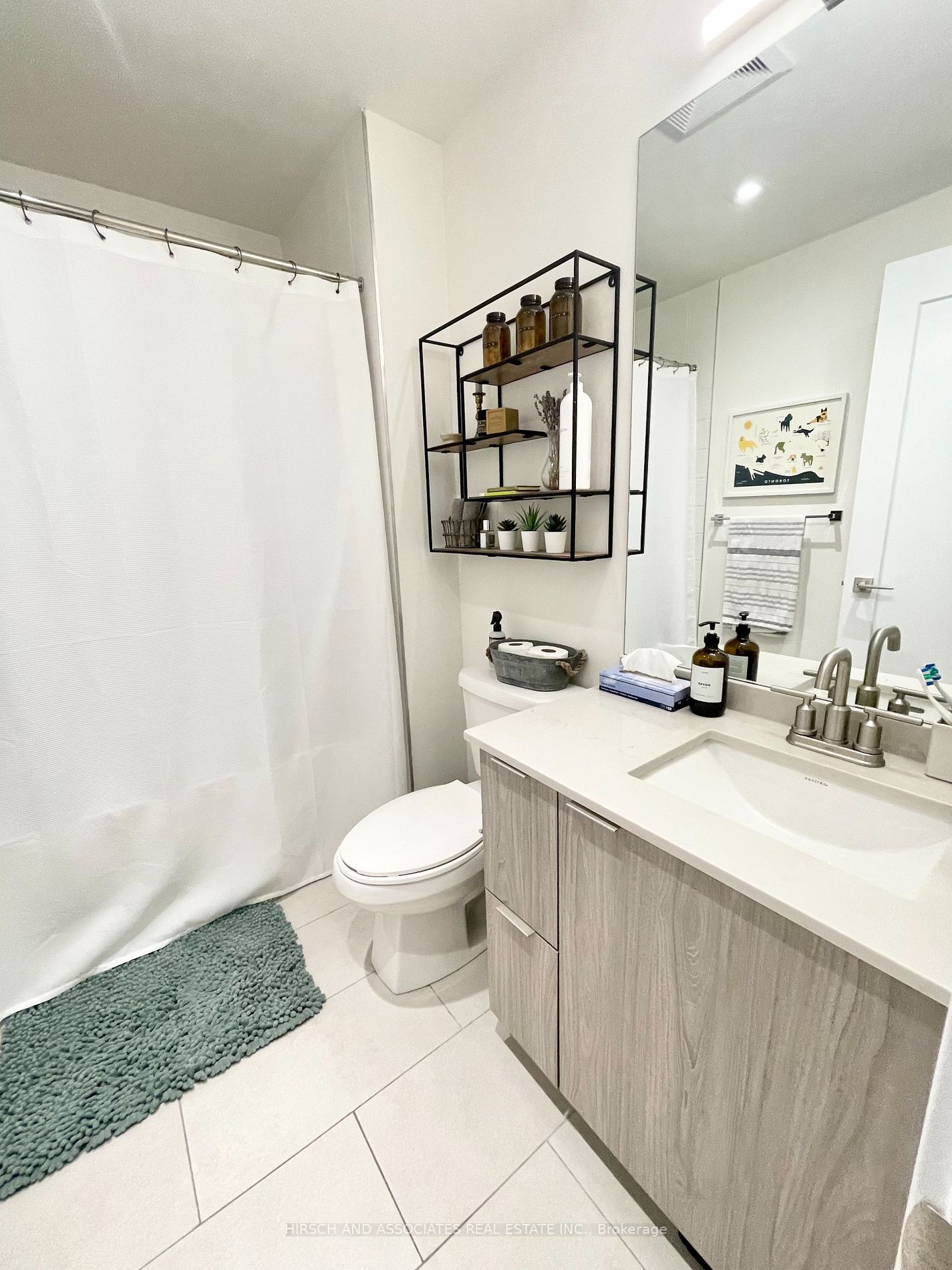 430 Roncesvalles Ave, #202