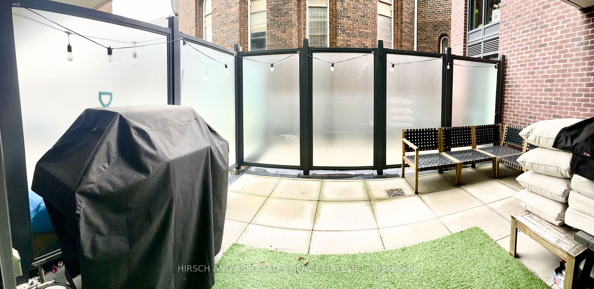 430 Roncesvalles Ave, #202