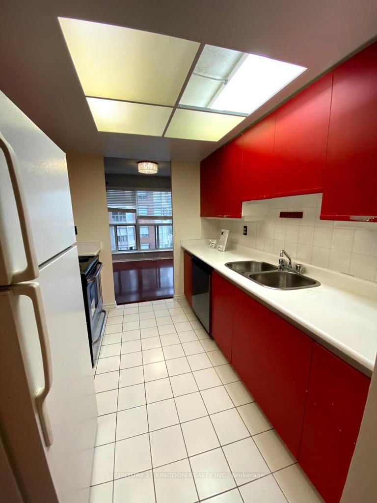335 Webb Dr, #909