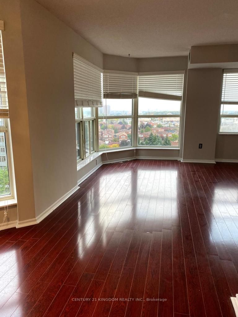 335 Webb Dr, #909