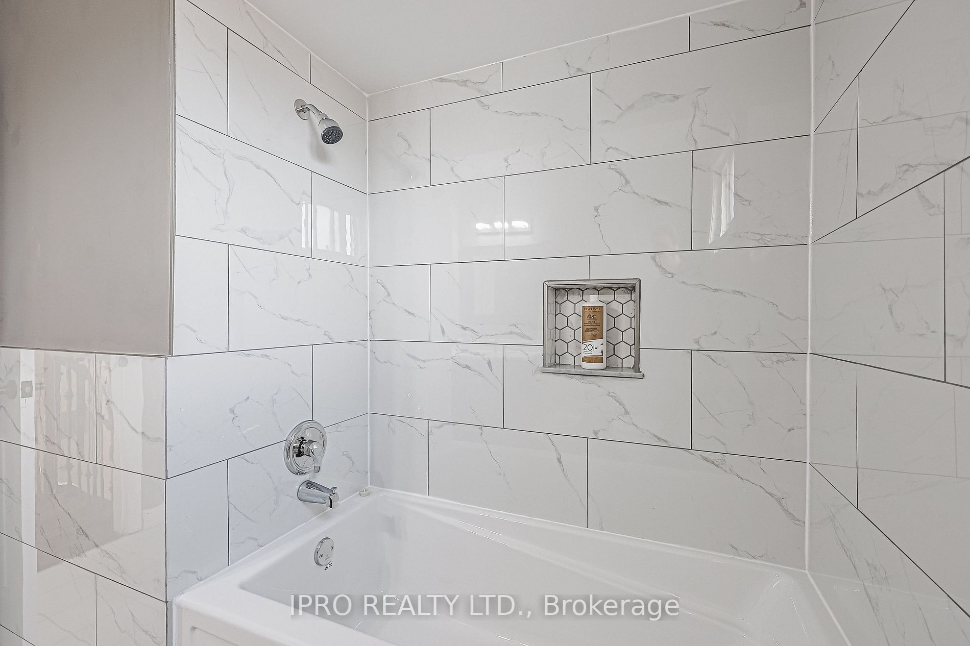 52 Dellbrook Crescent