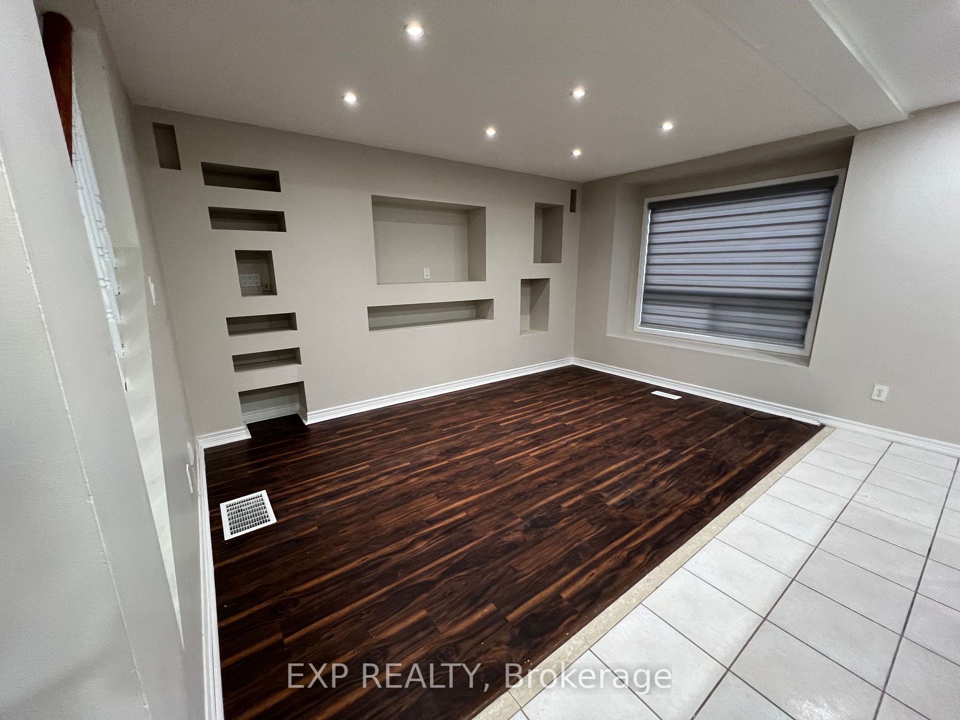 44 Leagate St