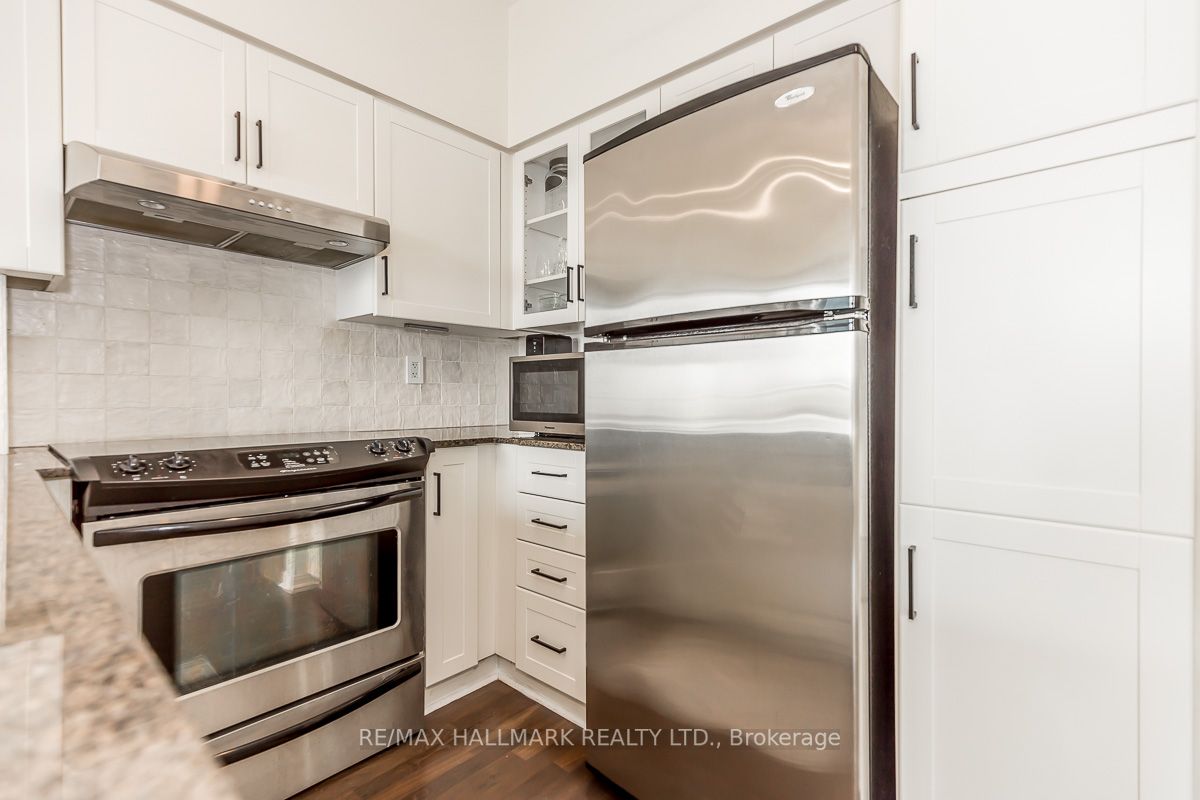 15 Windermere Ave, #607