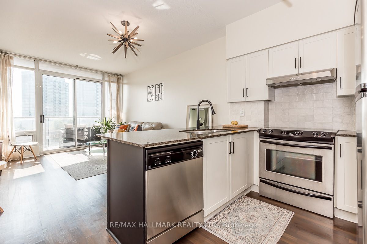 15 Windermere Ave, #607