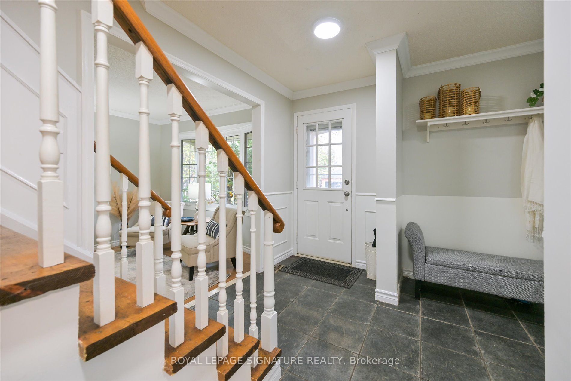 4104 Wheelwright Cres