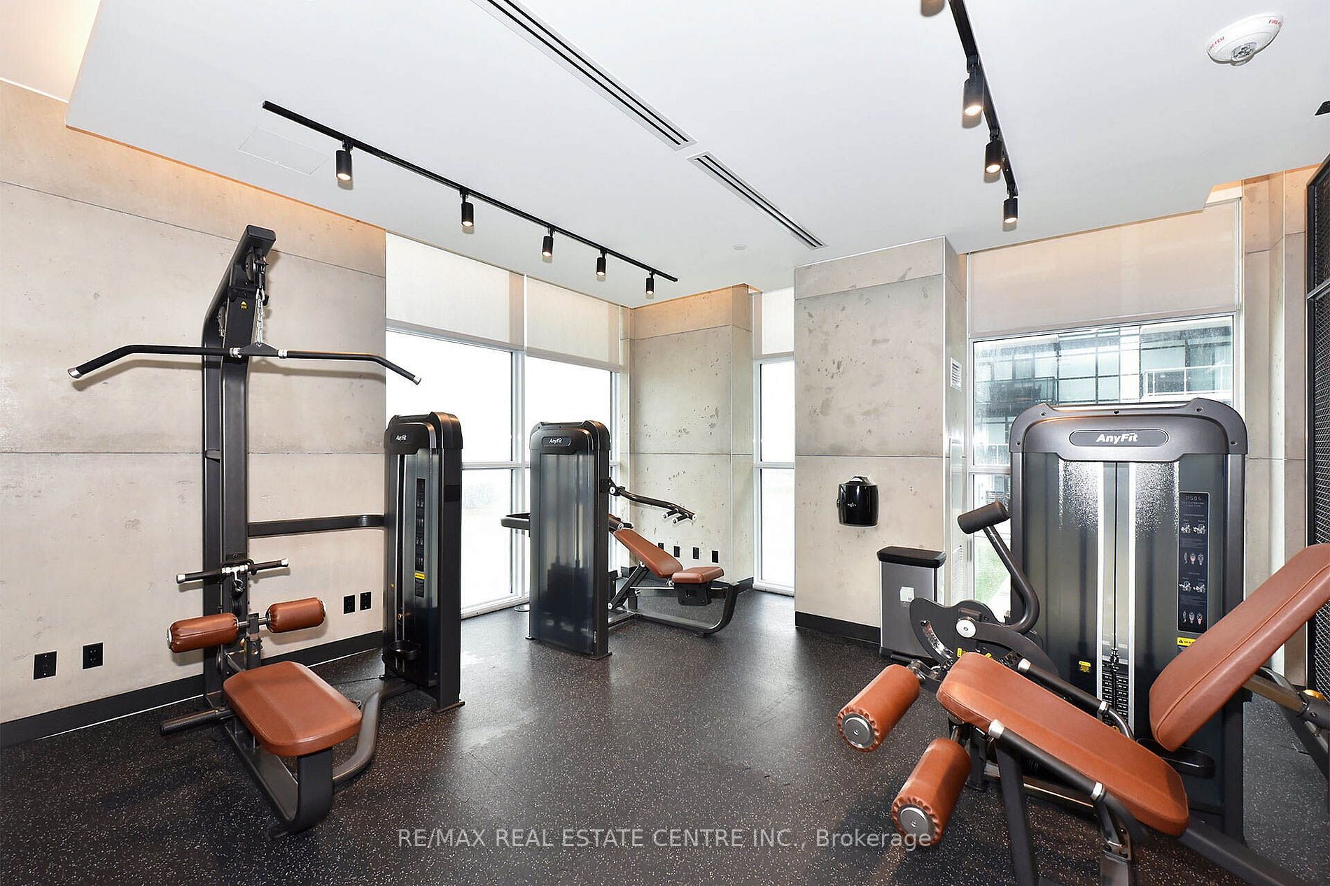 251 Manitoba St, #334