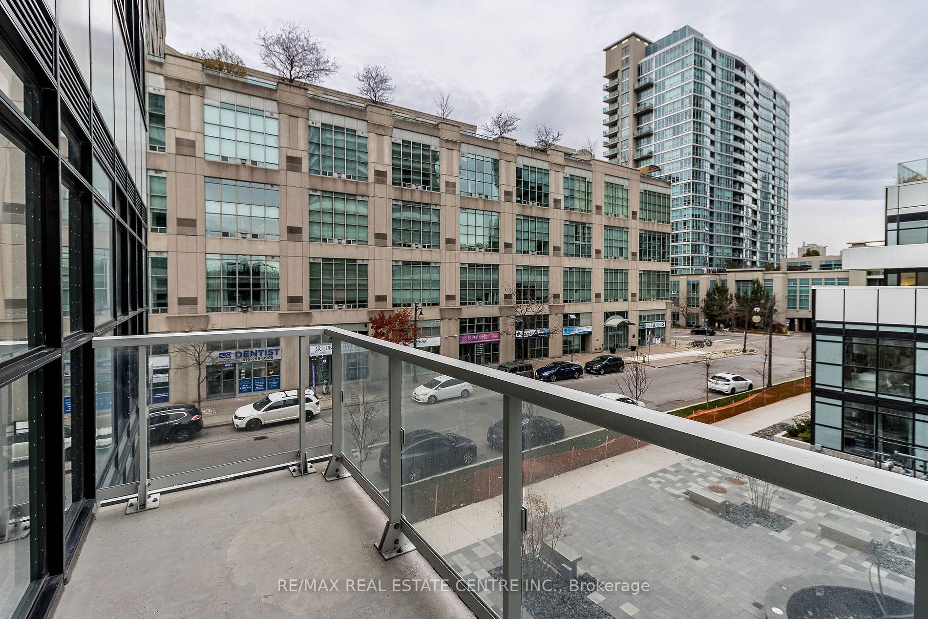 251 Manitoba St, #334
