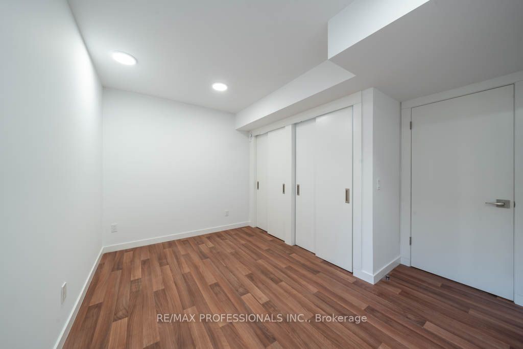 77 Thirty Fifth St