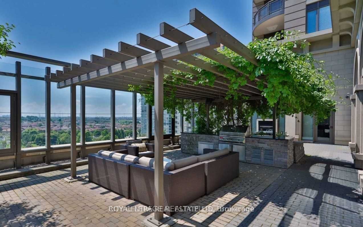 385 Prince Of Wales Dr, #1312