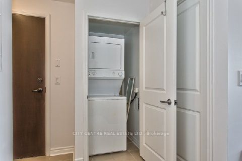 385 Prince Of Wales Dr, #1312