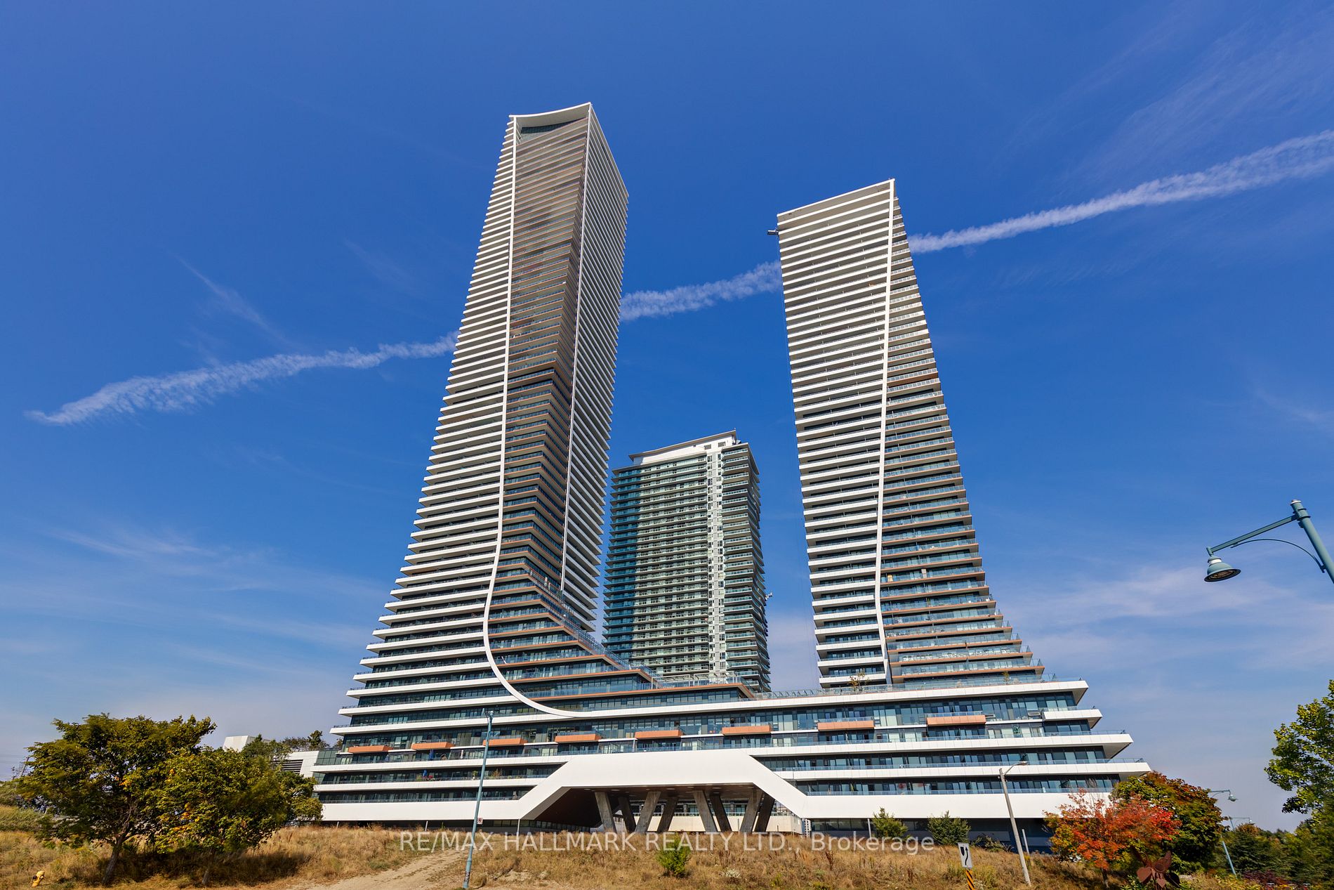 20 Shore Breeze Dr, #1401