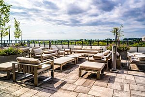 20 Shore Breeze Dr, #1401