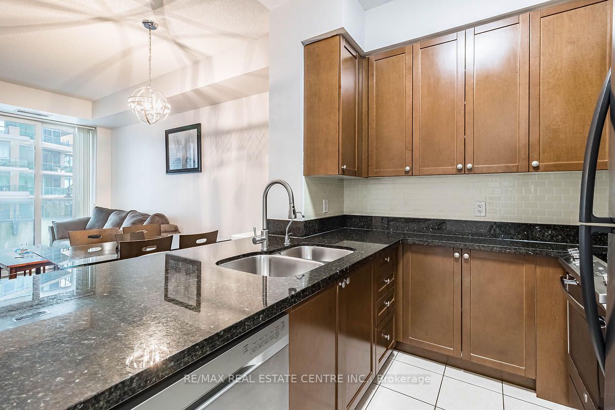 225 Sherway Gardens Road, #206