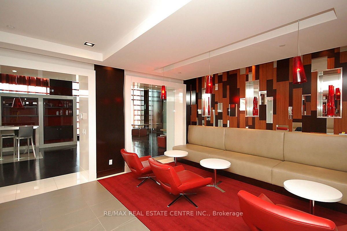 225 Sherway Gardens Road, #206