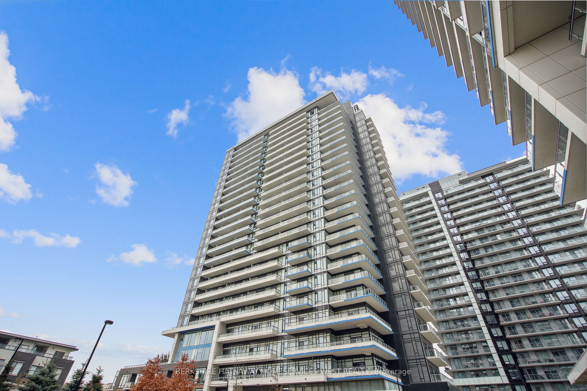 2560 Eglinton Avenue W, #507